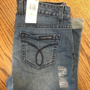 Calvin Klein Jeans Medium Wash Rolled Crop